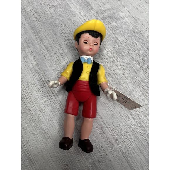 2004 Vintage Collectible Memorabilia Madame Alexander Pinocchio Boy Doll - Picture 5 of 8